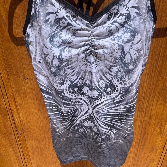 PrAna Top Women Boho Butterfly Print Racerback Athletic Built In Bra (Small) - Picture 2 of 8